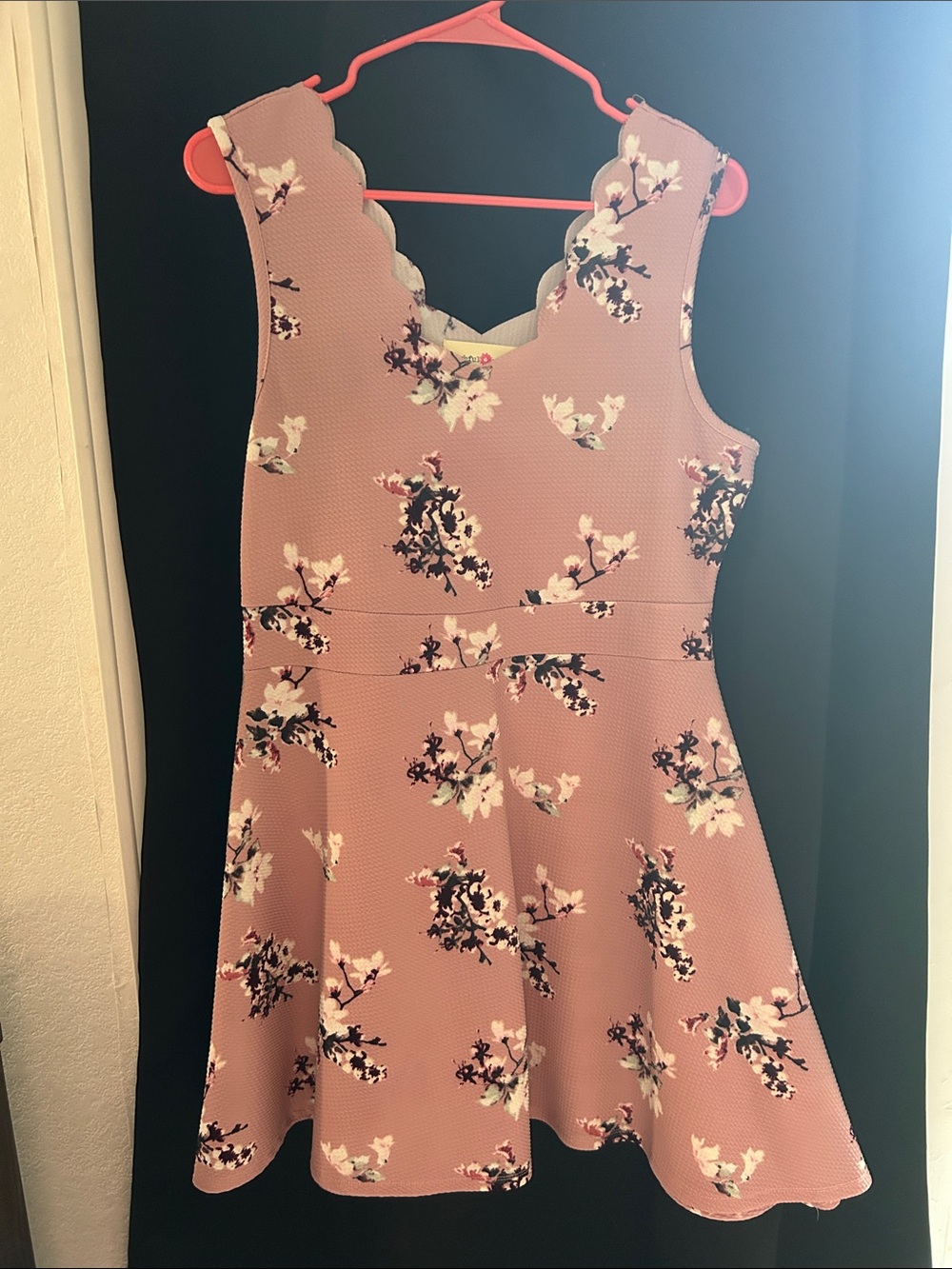 Wishful Park Mauve Floral Scalloped Neck Fit & Flare Dress